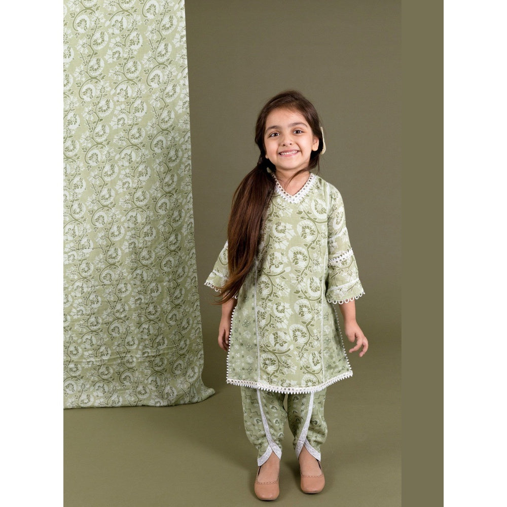 Chotibuti Green Muslin Kurta Dhoti with Dhoti Pant
