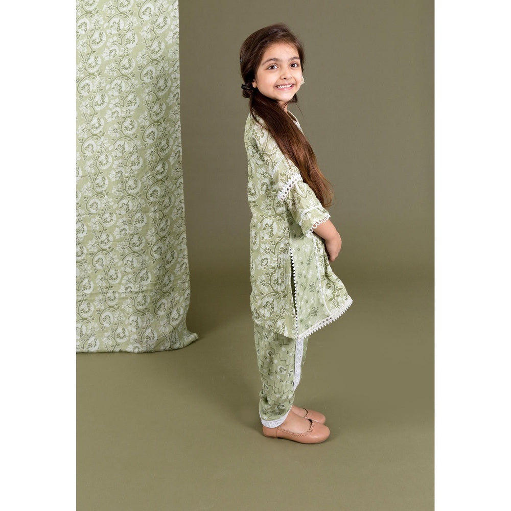 Chotibuti Green Muslin Kurta Dhoti with Dhoti Pant