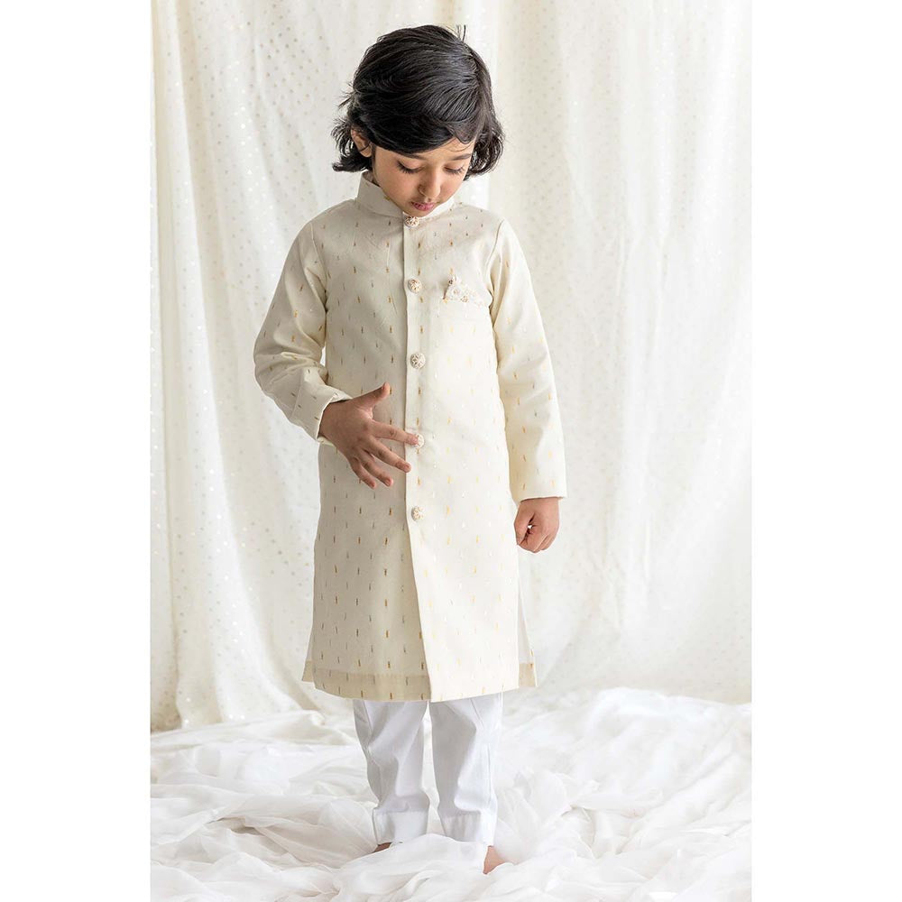 Chotibuti Gold and Silver Thread Work Sherwani and Pant