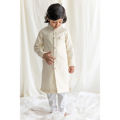 Chotibuti Gold and Silver Thread Work Sherwani and Pant