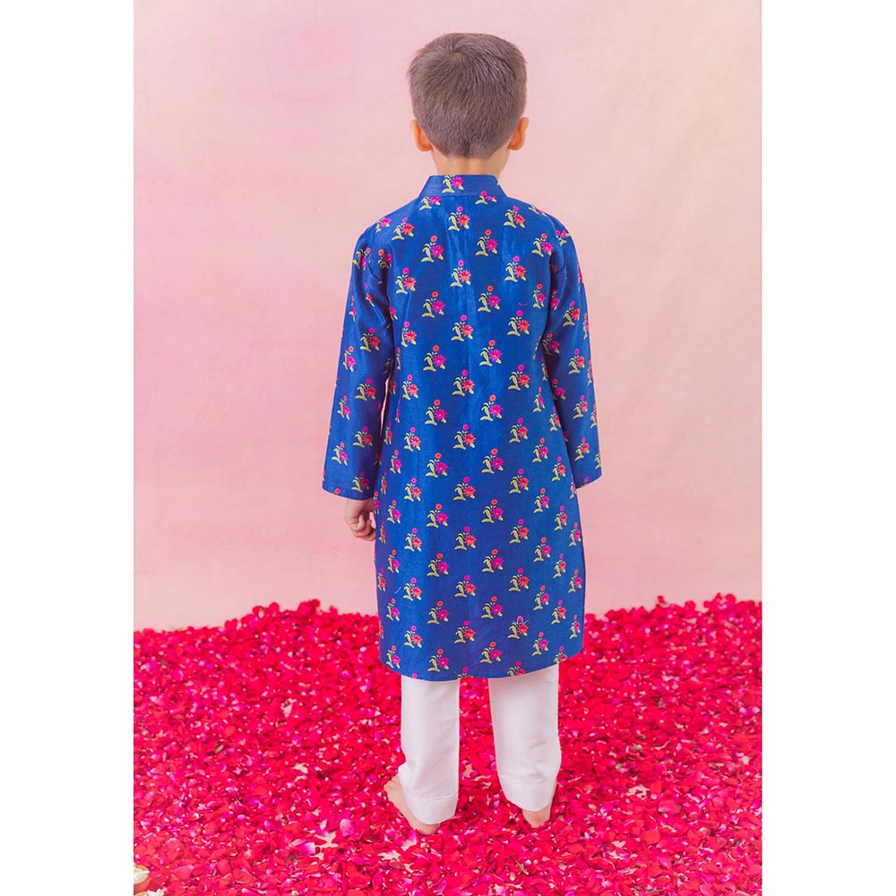 Chotibuti Neela Blue Kurta with Pant
