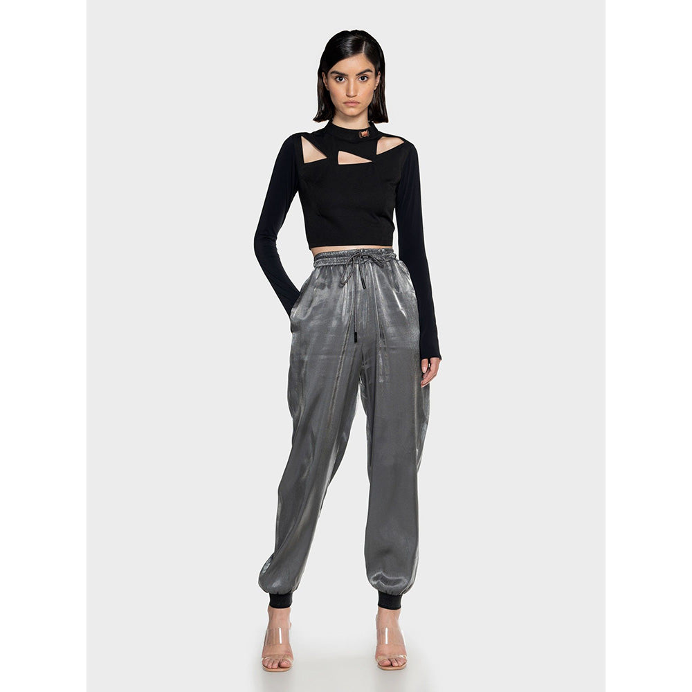 CILVR Women's Black Solid Cut Out Crop Top