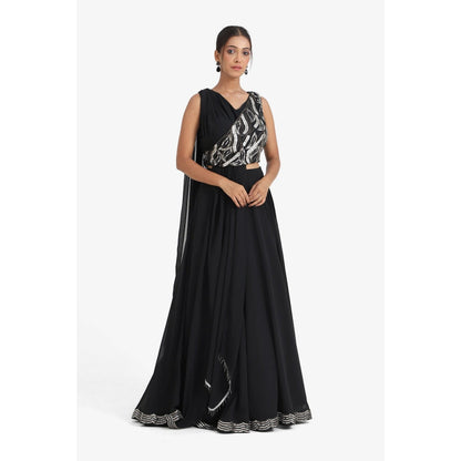 Closet Aura Embroidered Lehenga & Blouse with Dupatta (Set of 3)