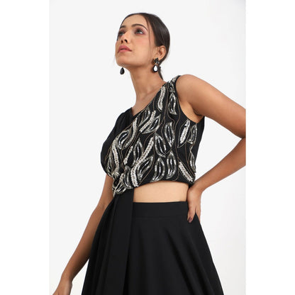 Closet Aura Embroidered Lehenga & Blouse with Dupatta (Set of 3)