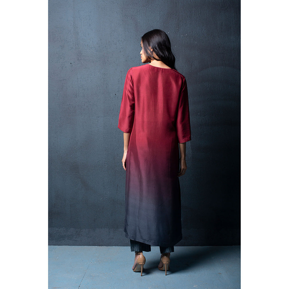 clos Dupion Silk Comprised Of Ombre Print Kurta And Pant with Dupatta (Set of 3)