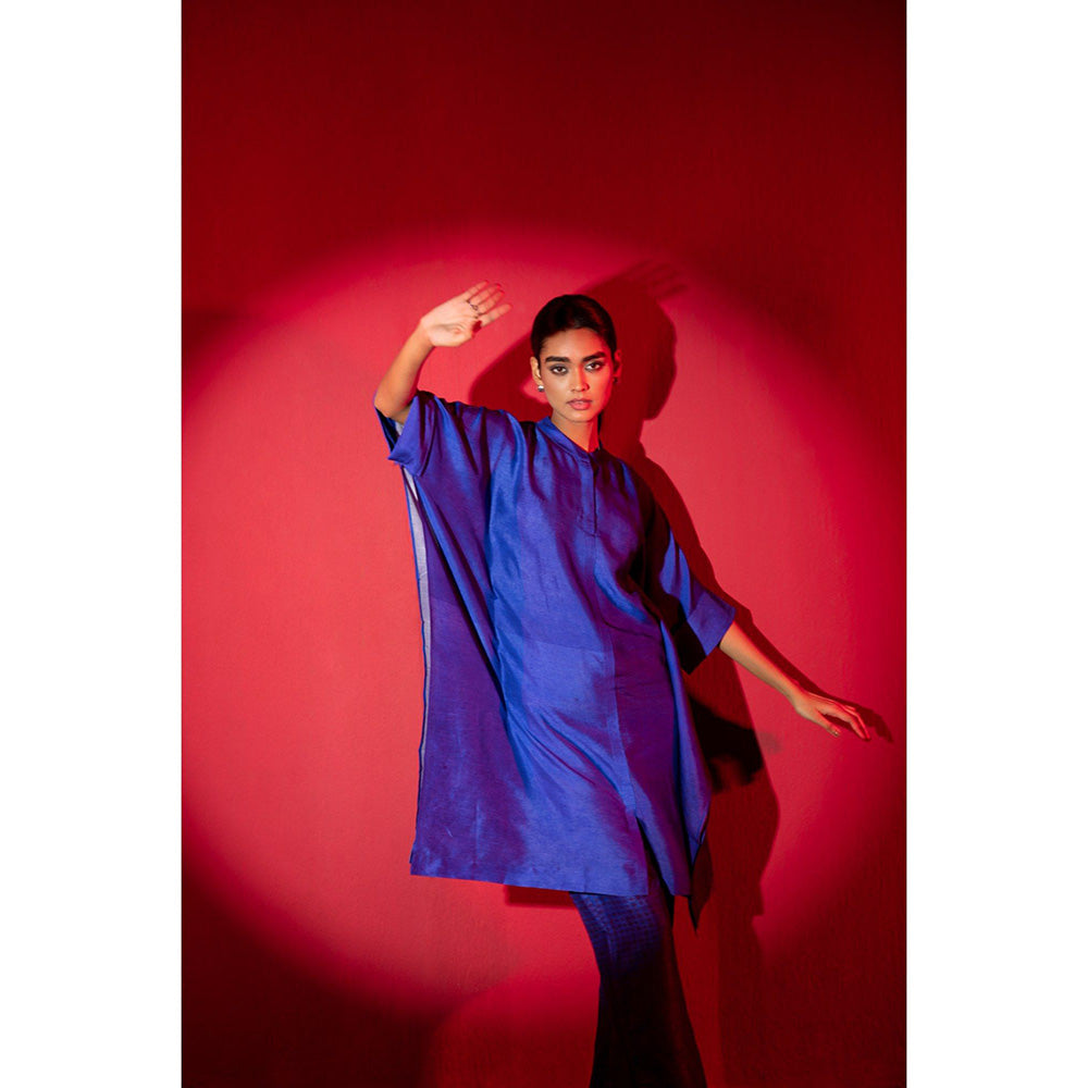 clos Blue Asymmetric Longline Kaftan With Pant (Set of 2)