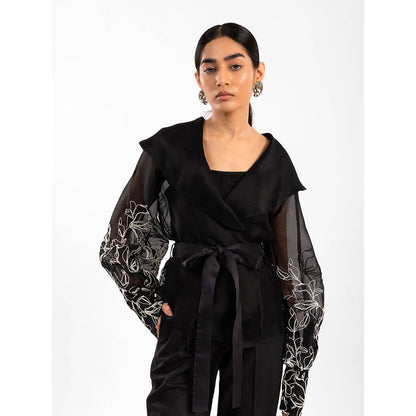 Contemponari Aelora Black Top With Belt