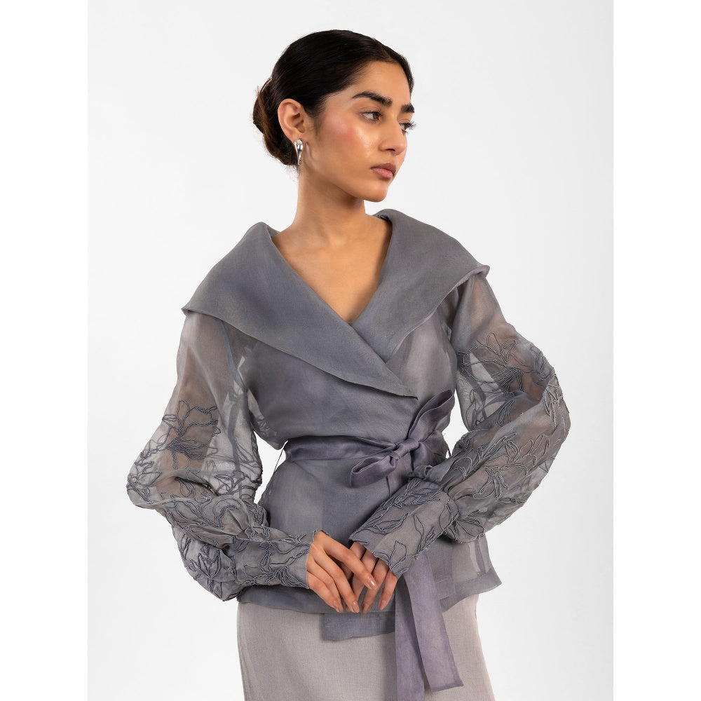 Contemponari Aelora Grey Top With Belt