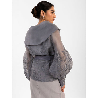 Contemponari Aelora Grey Top With Belt
