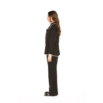 Contemponari Womens The Solid Black Shrug