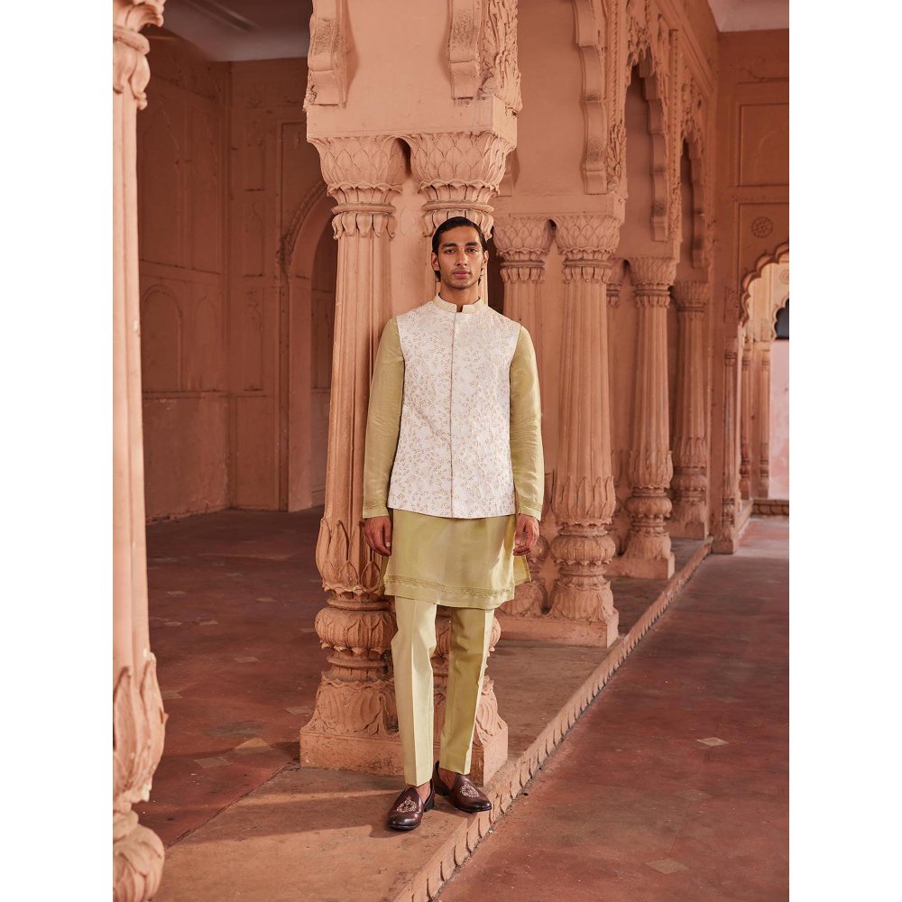 CONTRAST BY PARTH Green Jannat Nehru Jacket with Kurta and Pant (Set of 3)