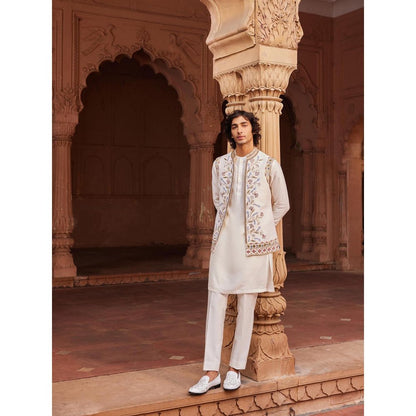 CONTRAST BY PARTH Ivory Amreen Nehru Jacket with Kurta and Pant (Set of 3)
