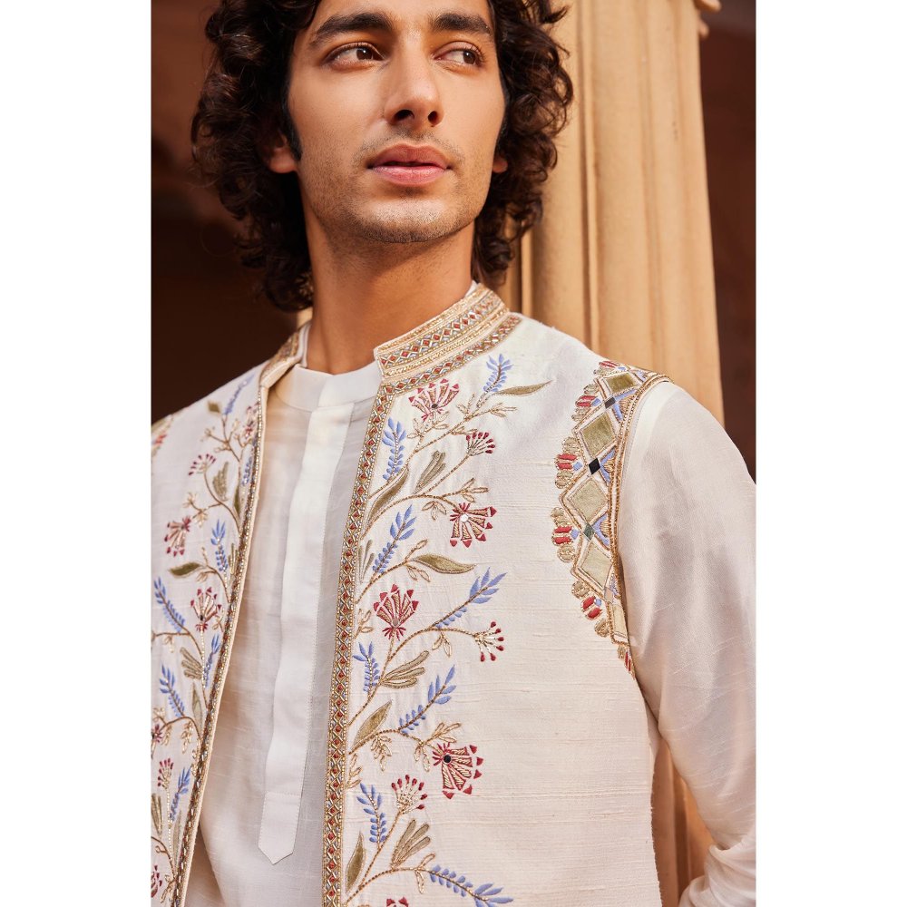 CONTRAST BY PARTH Ivory Amreen Nehru Jacket with Kurta and Pant (Set of 3)