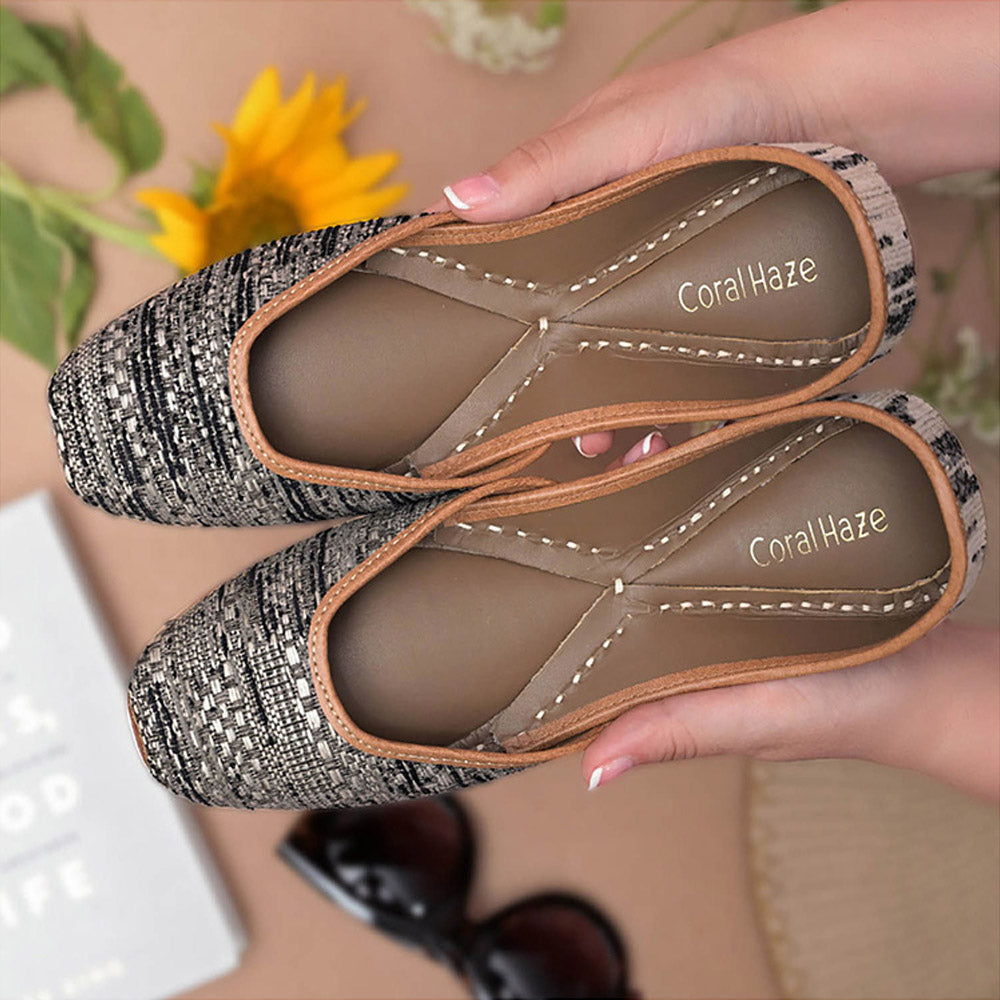 Coral Haze Black And White Jacqaurd Juttis With Contrast Jacquard Back (Euro 35)