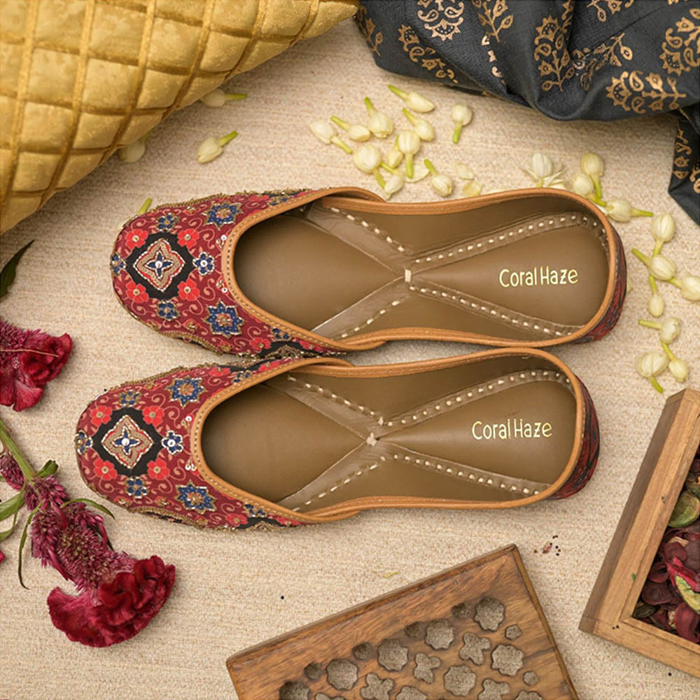 Coral Haze Maroon Ajrakh Print Juttis