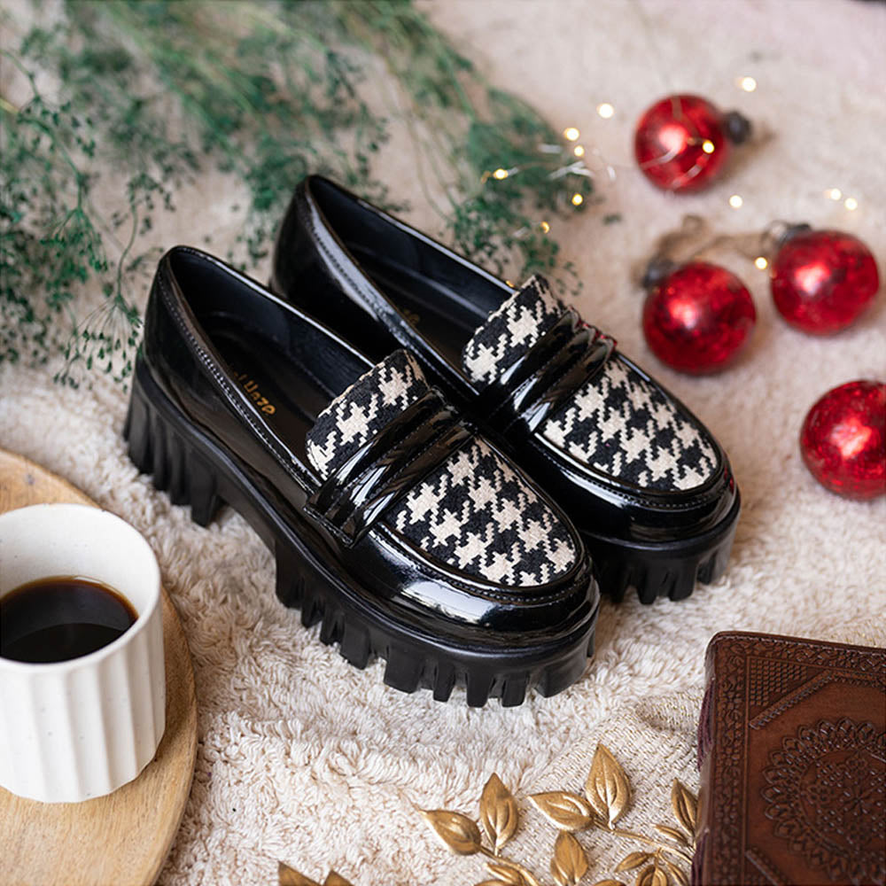 Coral Haze Vegan Leather Womem Platform Loafers Black