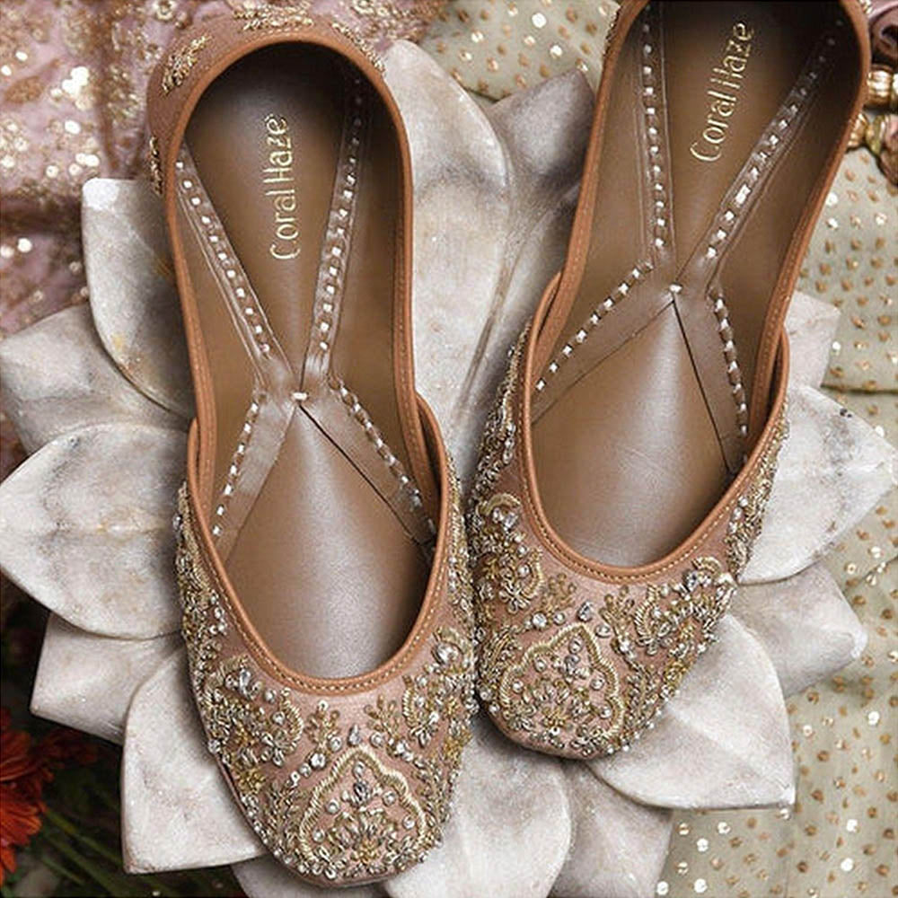 Coral Haze Women Brown Amara Juttis