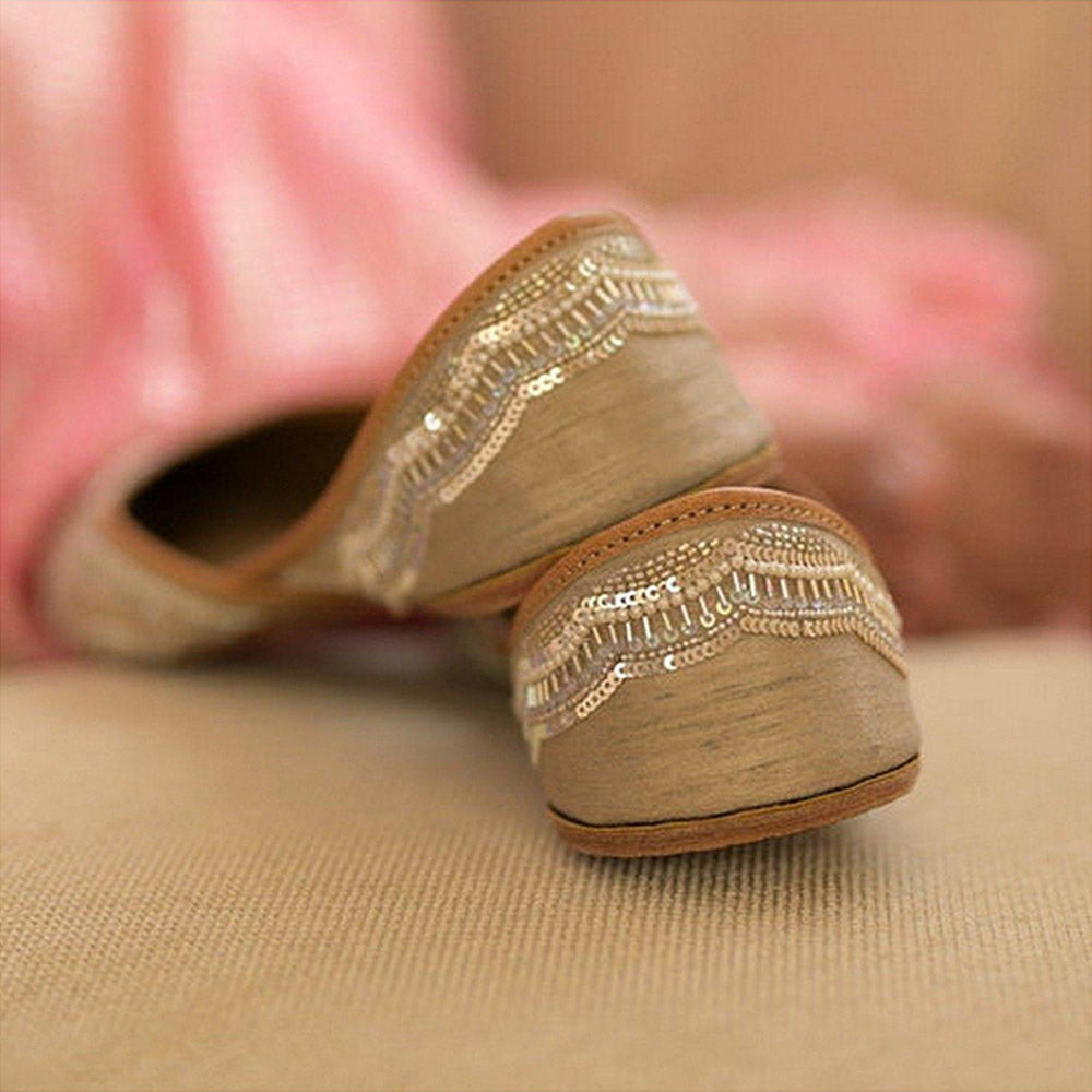 Coral Haze Women Beige Chamak Juttis