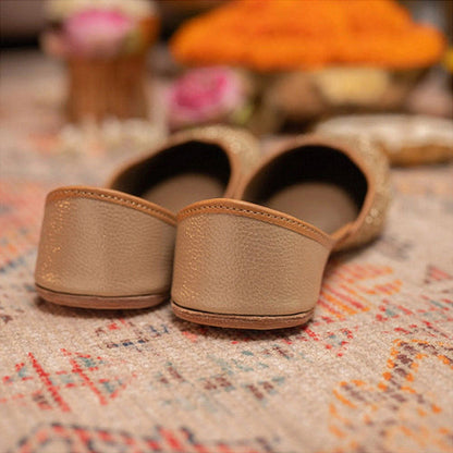 Coral Haze Women Beige Damak Juttis