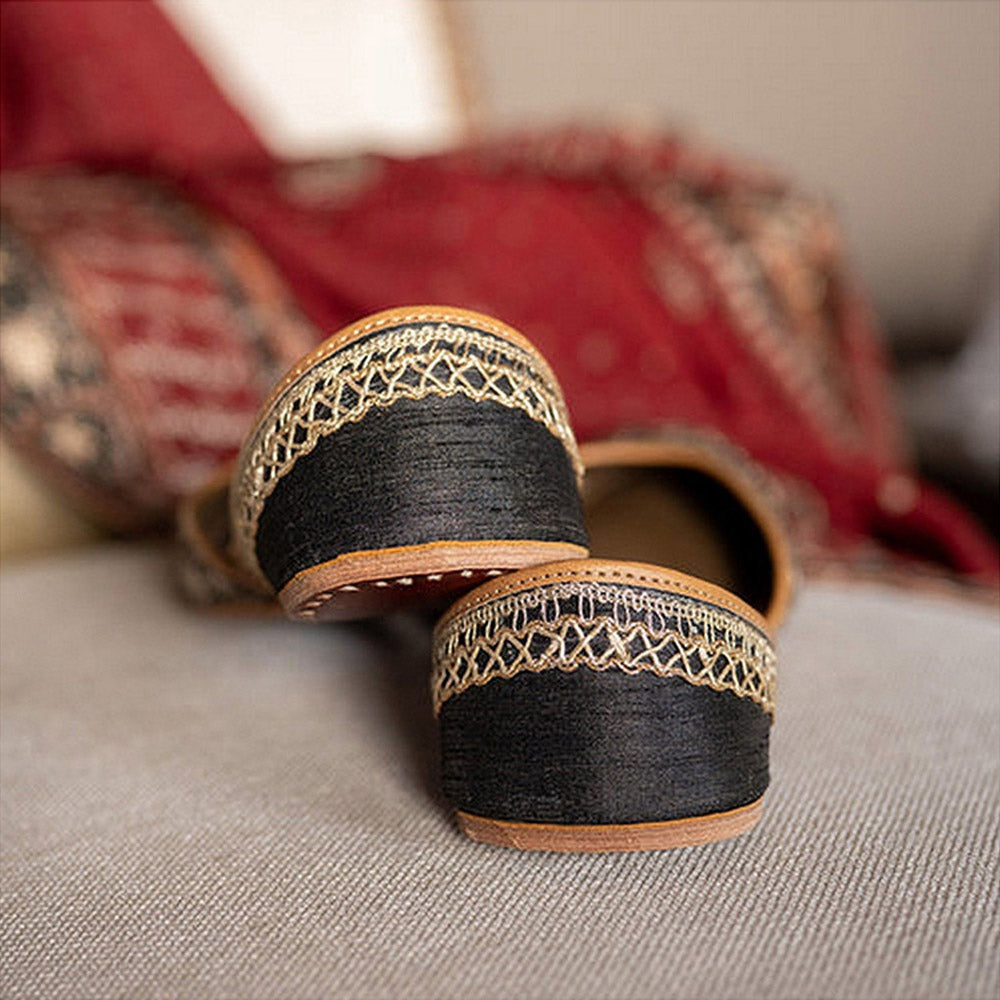 Coral Haze Khubani Women Beige Juttis