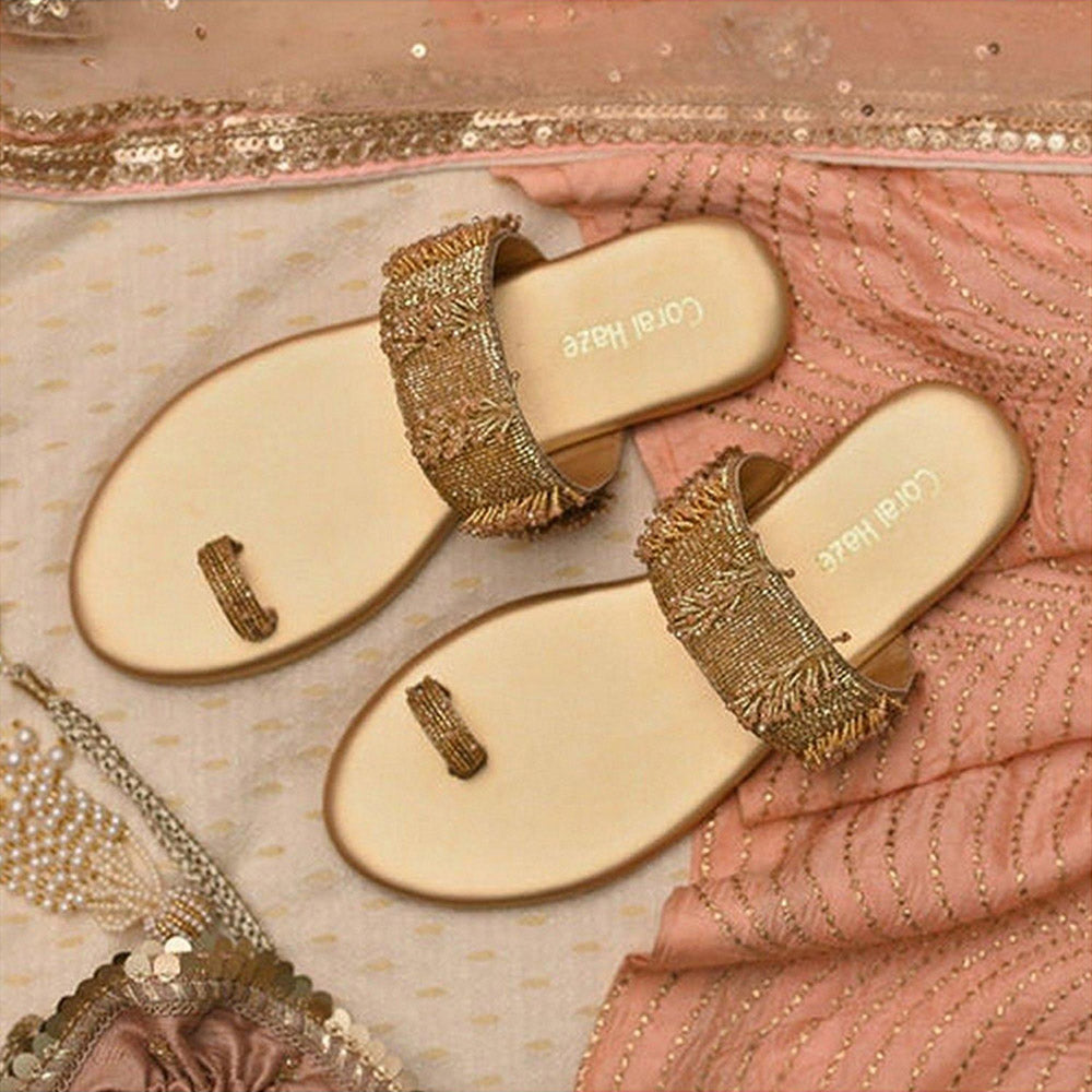 Coral Haze Kimaya Gold Kolhapuris