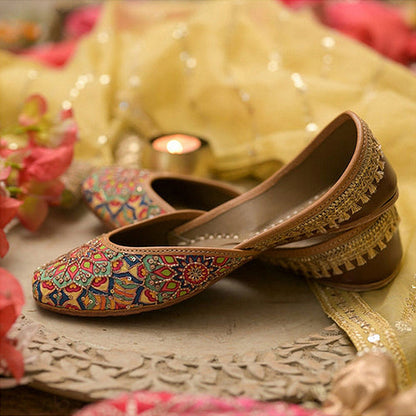 Coral Haze Kiran Pink Juttis