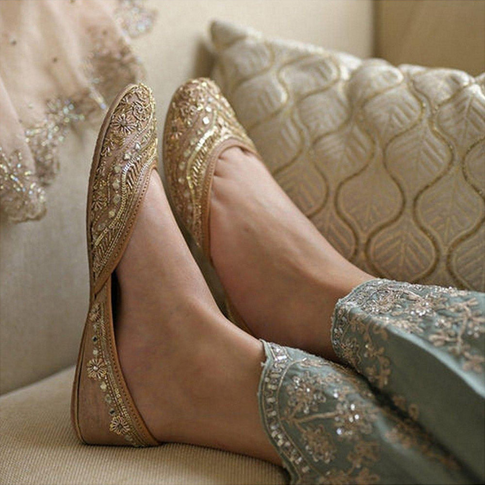Coral Haze Noor Gold Juttis