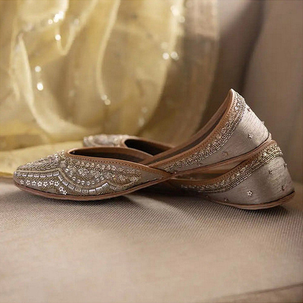 Coral Haze Parizad Gold Juttis