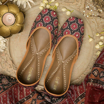 Coral Haze Ruhana Maroon Juttis