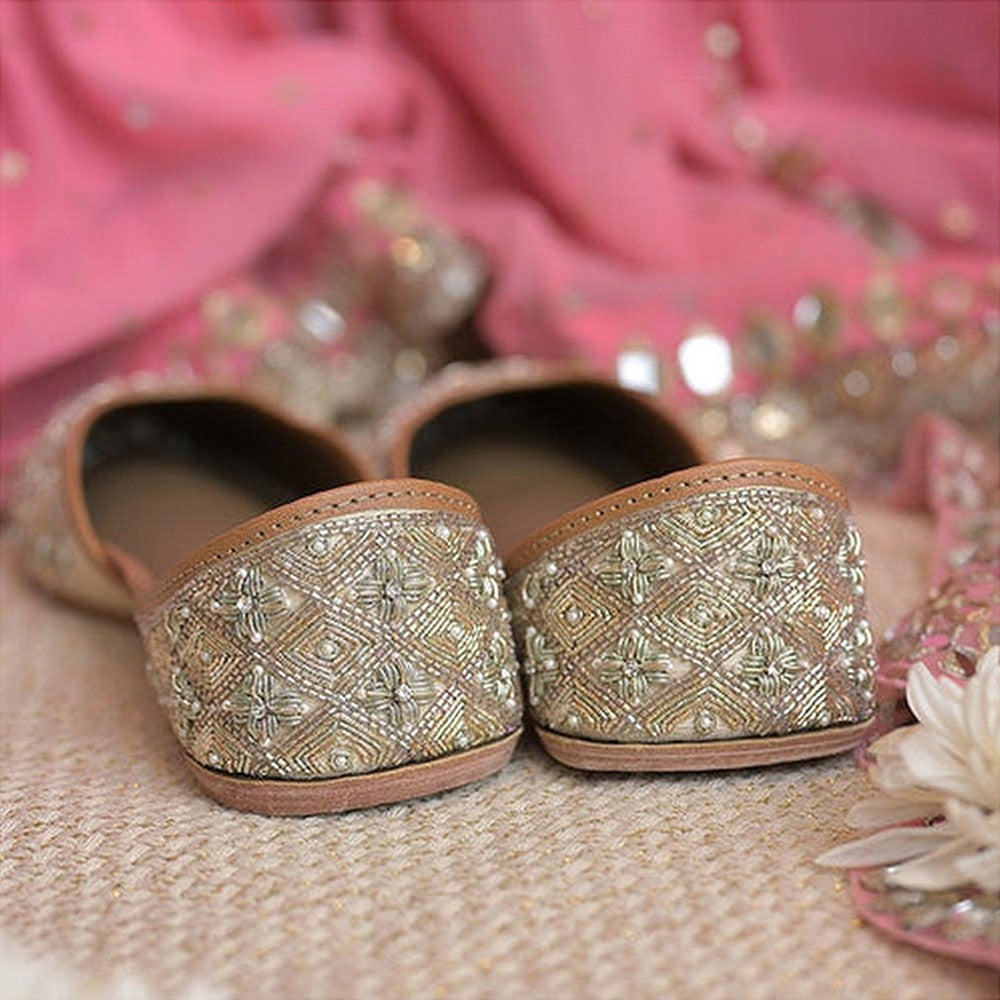 Coral Haze Sadaf Gold Juttis