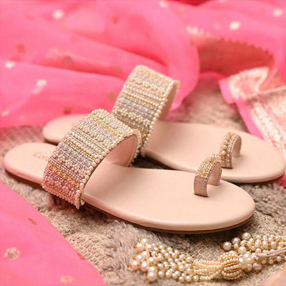 Coral Haze Ishana Women Off White Kolhapuris