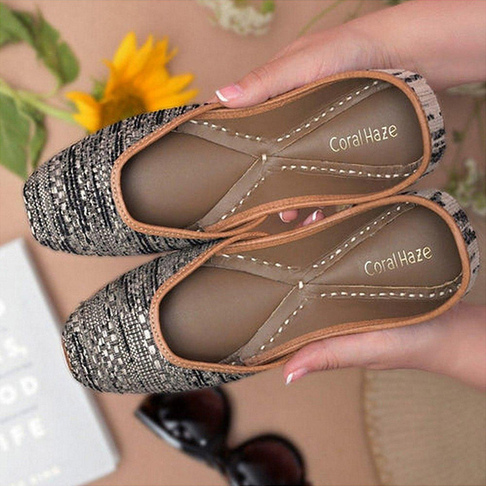 Coral Haze Parisian Black Juttis