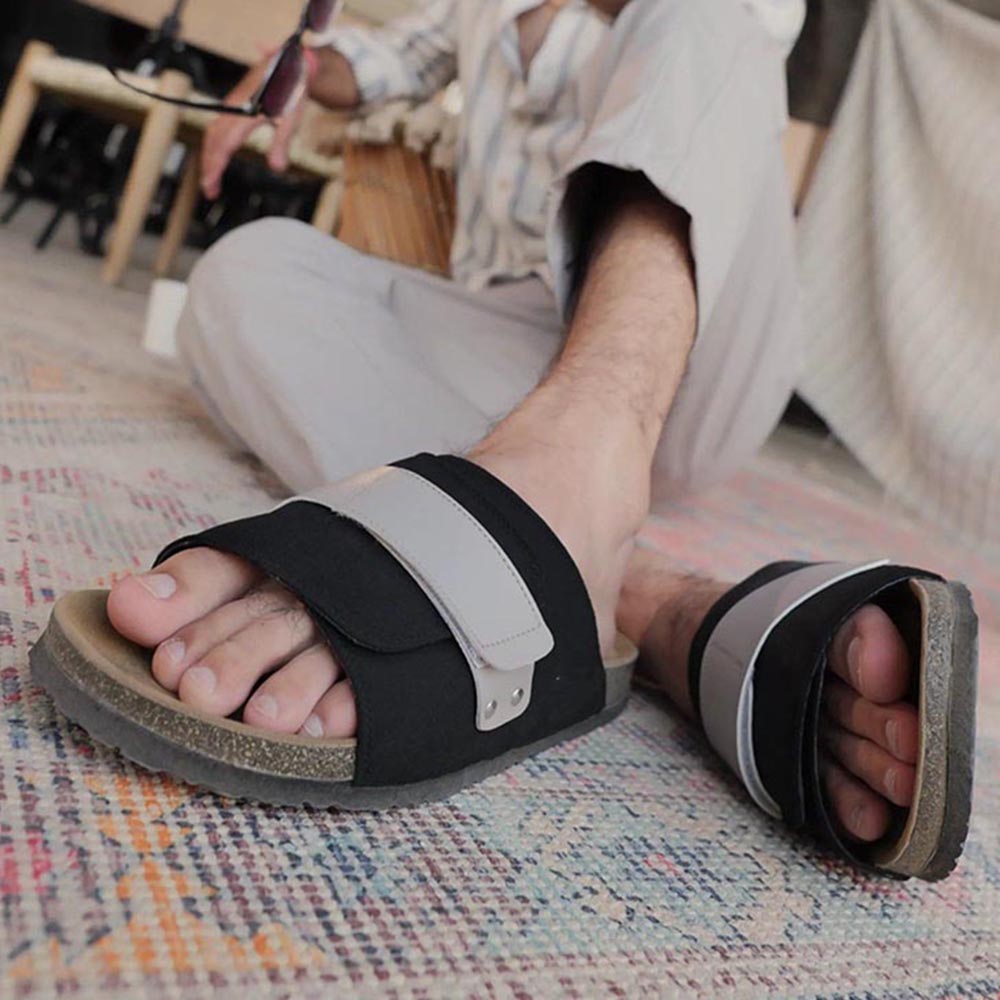 Coral Haze George Black Sliders