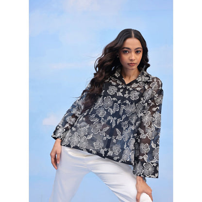 Couche Hibiscus Motif Shirt