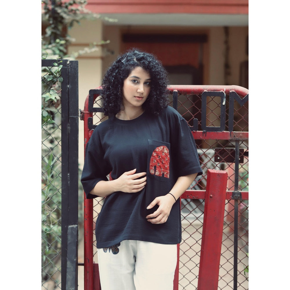 Culture Kraft Haathi Unisex Black Pure Cotton T-shirt