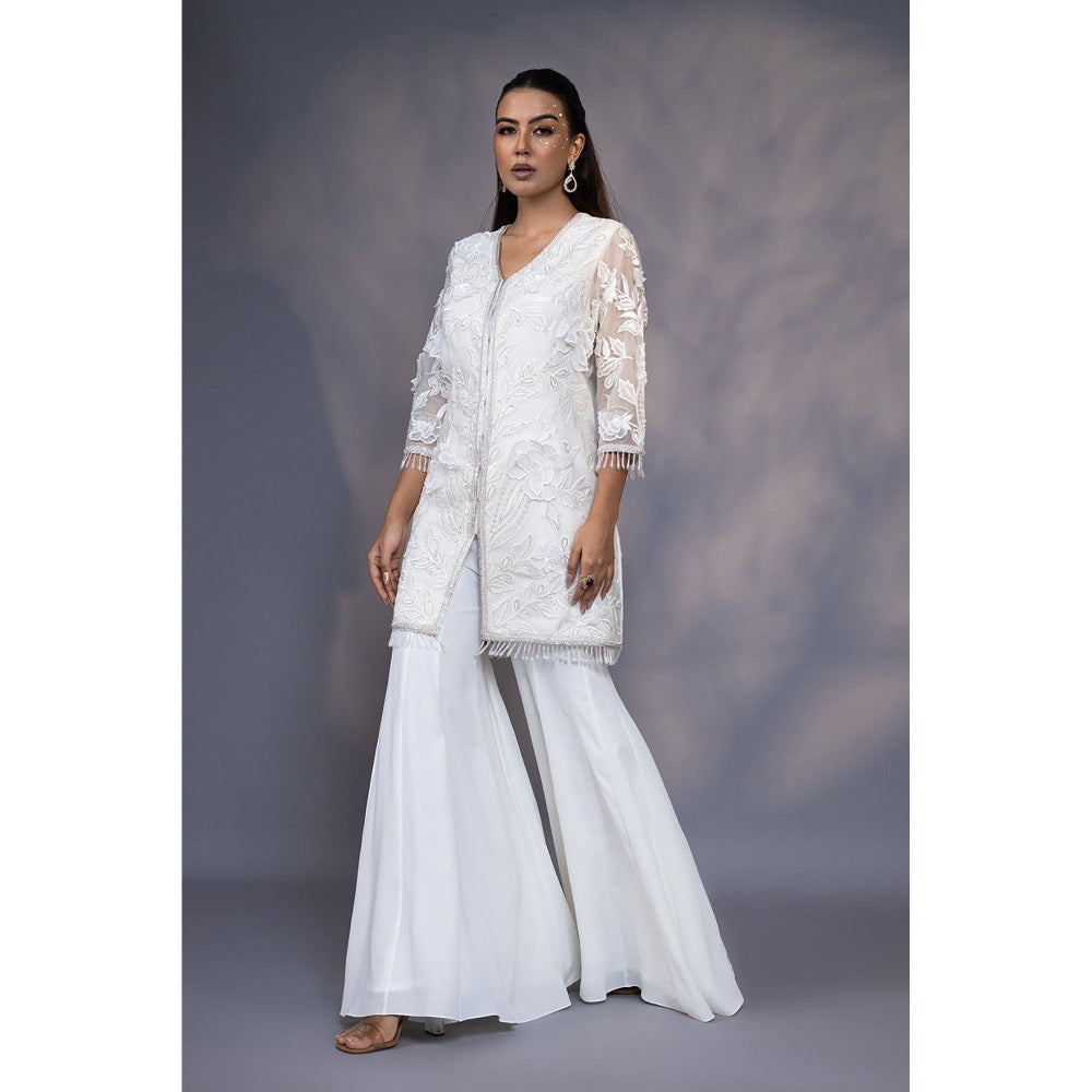 Daatri by meenakshi kakkar White 3D Embroidered Jacket with Flared Sharara (Set of 2)