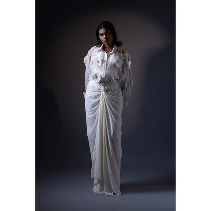 Daatri by meenakshi kakkar Off White 3D Work Shirt with Drape Skirt (Set of 2)