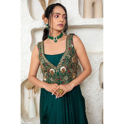 Daatri by meenakshi kakkar Green Drape Gown with Embroidered Jacket (Set of 2)