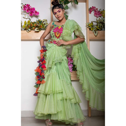 Daatri by meenakshi kakkar Pre-Stitched Ruffle Green Belted Saree with Stitched Blouse