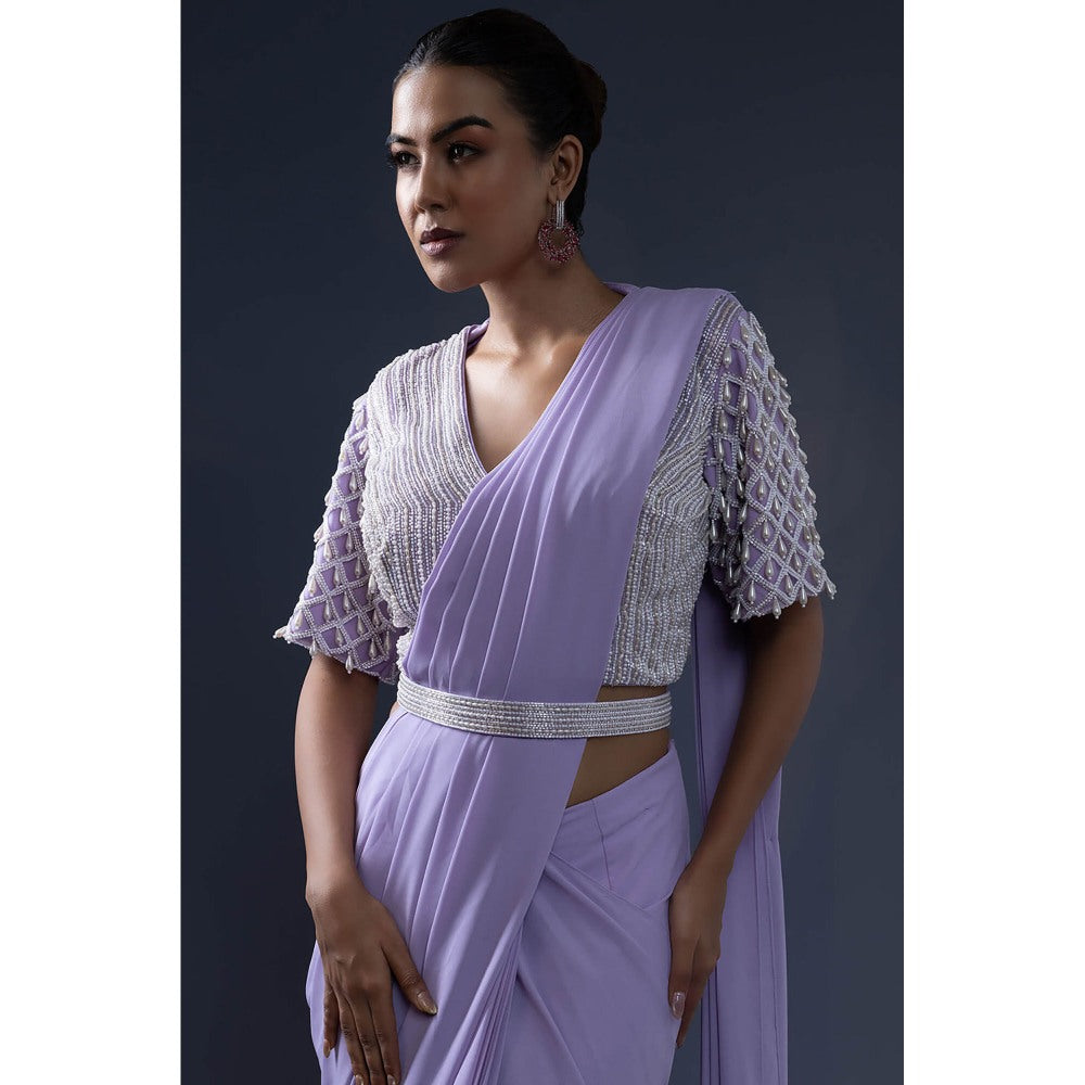 Daatri by meenakshi kakkar Pre Draped Lavender Saree With Embroidered Belt And Stitched Blouse