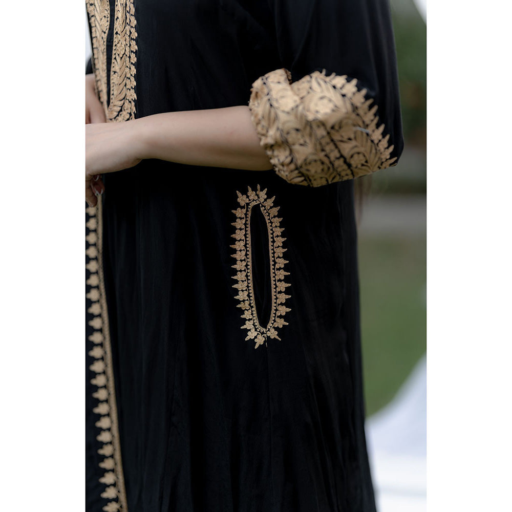 Daljit Sudan Black Crepe Round Sleeves Embroidered Suit (Set of 3)