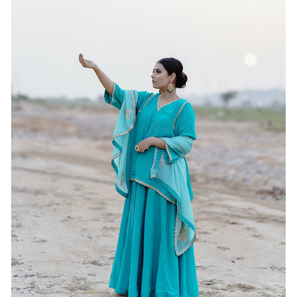 Daljit Sudan Aqua Crepe Embroidered Flowy Lehenga (Set of 3)