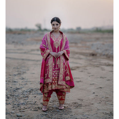 Daljit Sudan Magenta Tilla Anarkali (Set of 3)