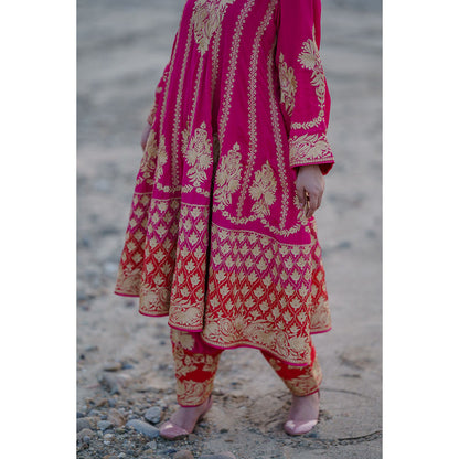 Daljit Sudan Magenta Tilla Anarkali (Set of 3)