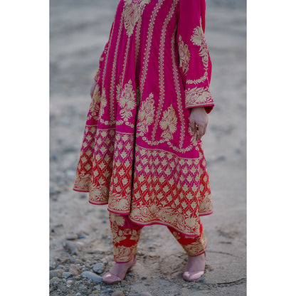 Daljit Sudan Magenta Tilla Anarkali (Set of 3)