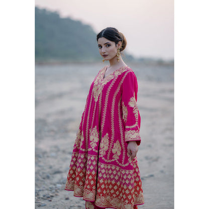 Daljit Sudan Magenta Tilla Anarkali (Set of 3)