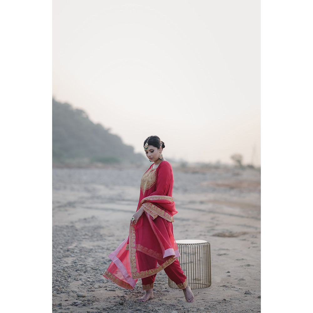 Daljit Sudan Deep Pink Tilla Phiran Suit (Set of 3)