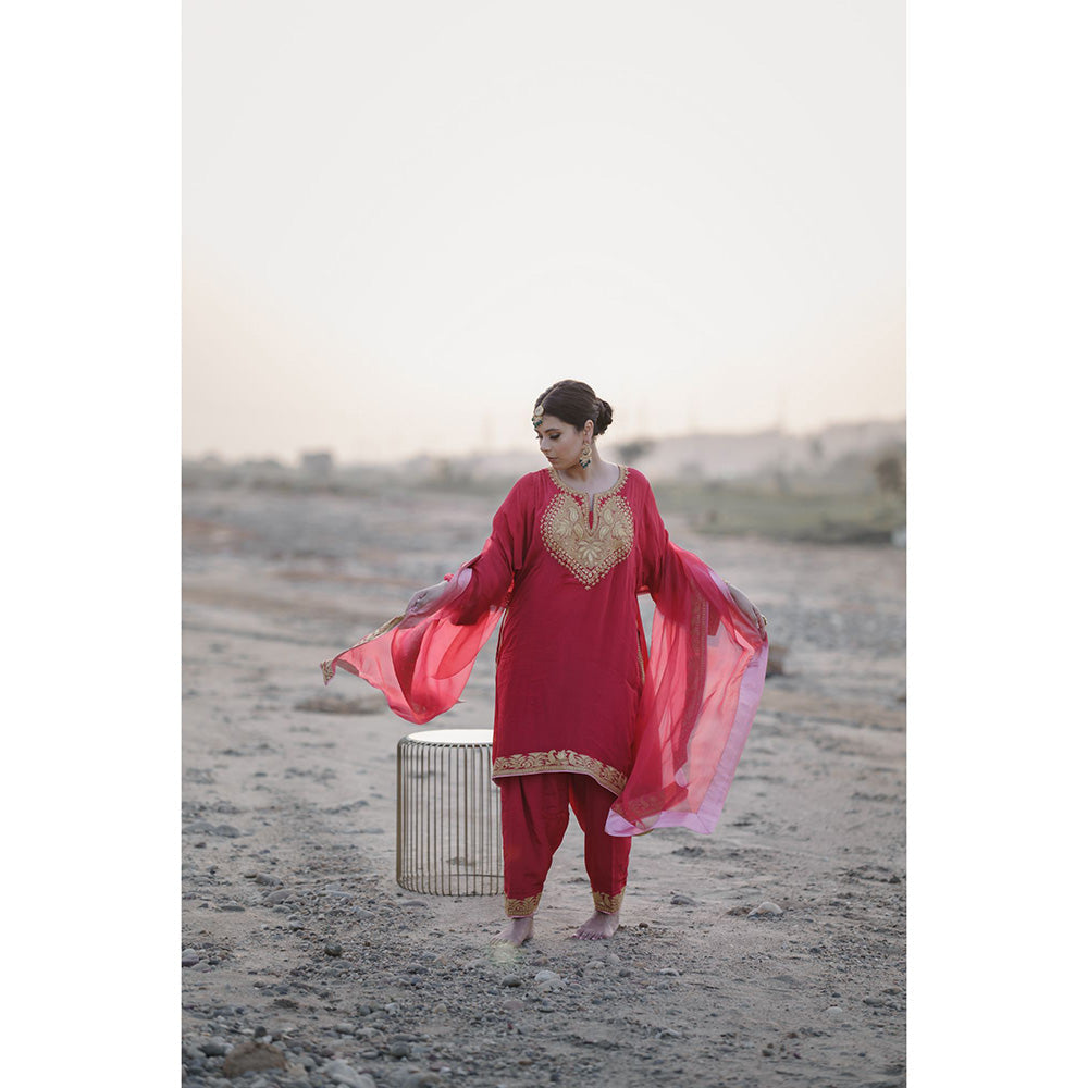 Daljit Sudan Deep Pink Tilla Phiran Suit (Set of 3)