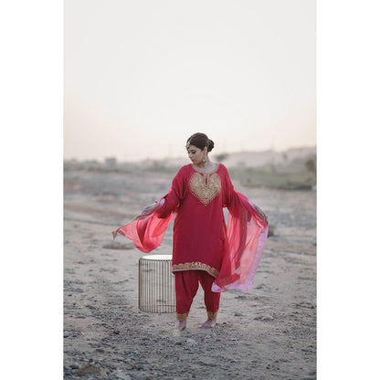 Daljit Sudan Deep Pink Tilla Phiran Suit (Set of 3)