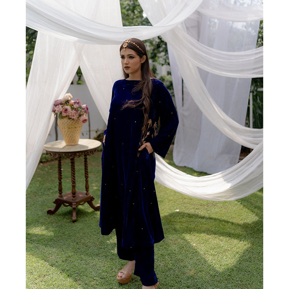 Daljit Sudan Royal Blue Velvet Peacock Pocket Kurta (Set of 2)